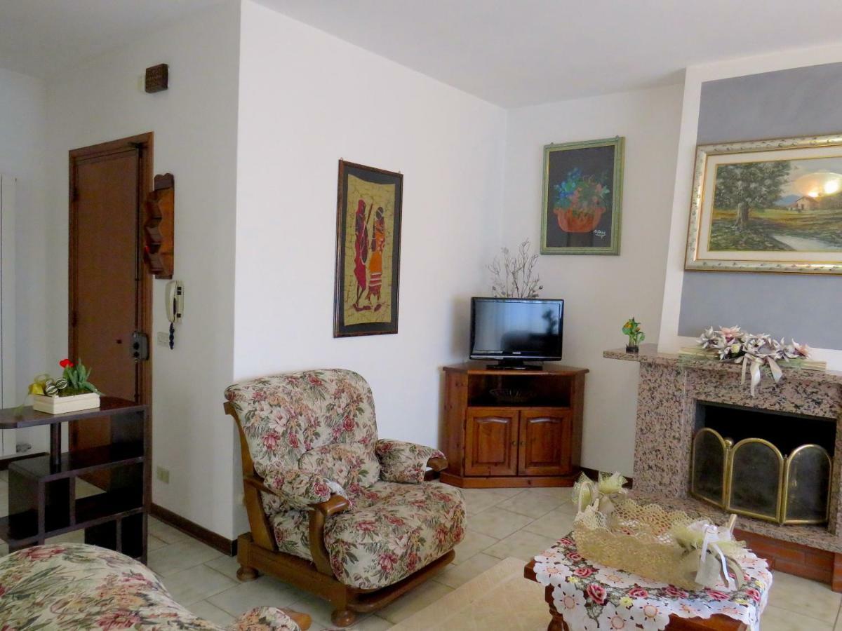Grazia Appartamento Family Barga Exterior foto